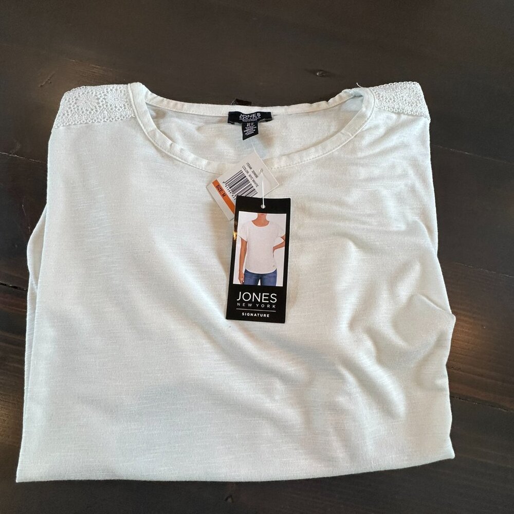 NWT - Jones NY White Tee with Lace Detail - Size M